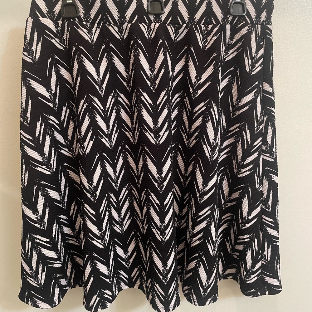 Black and White Chevron Skirt
